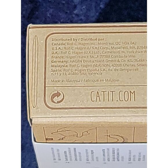 Catit Senses 2.0 Viral TikTok Wall Mounted Self-Groomer with Catnip for Cats - Picture 2 of 5